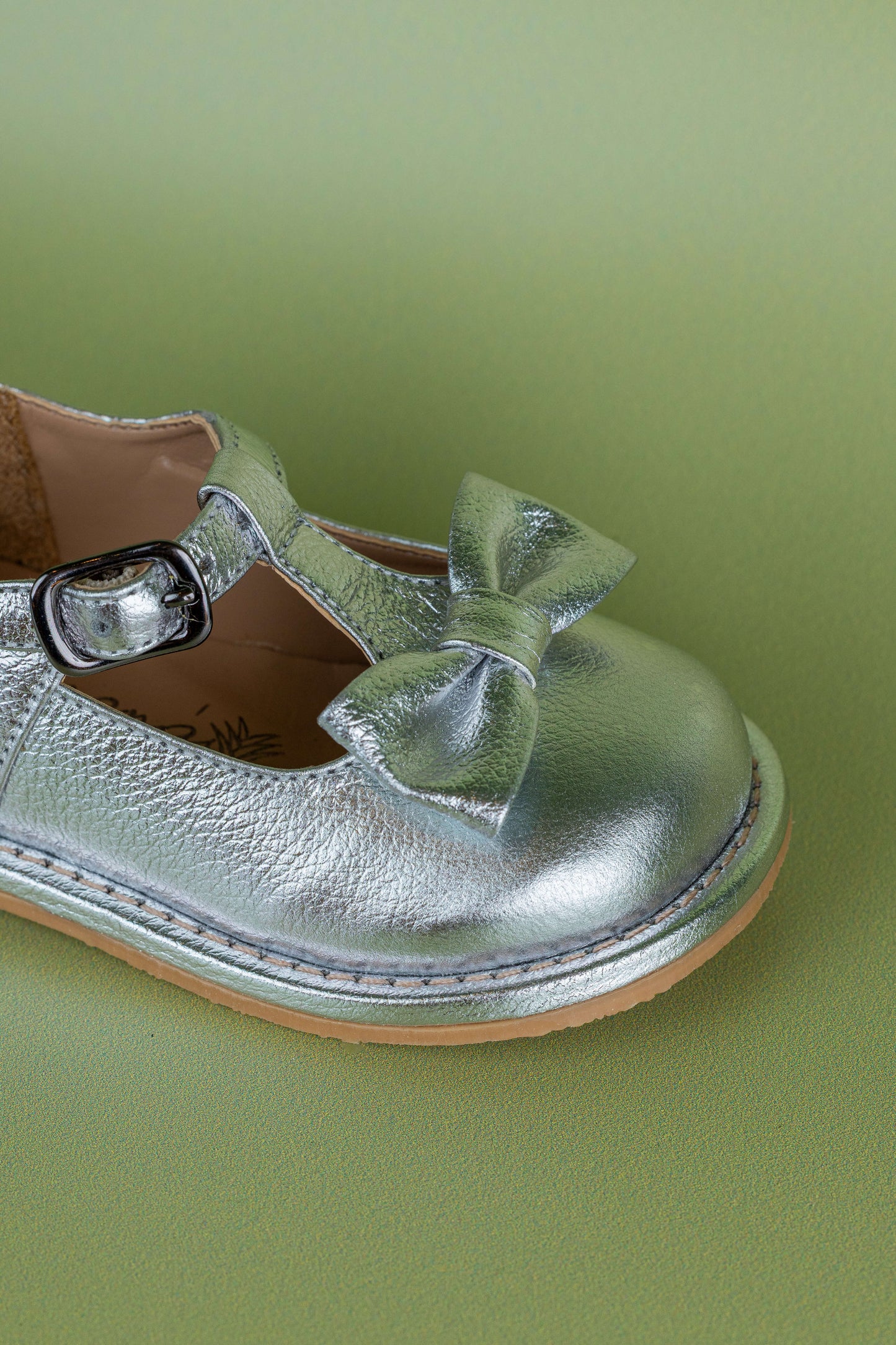 Sapato Infantil Ananás George Bow Couro Metalizado Prata