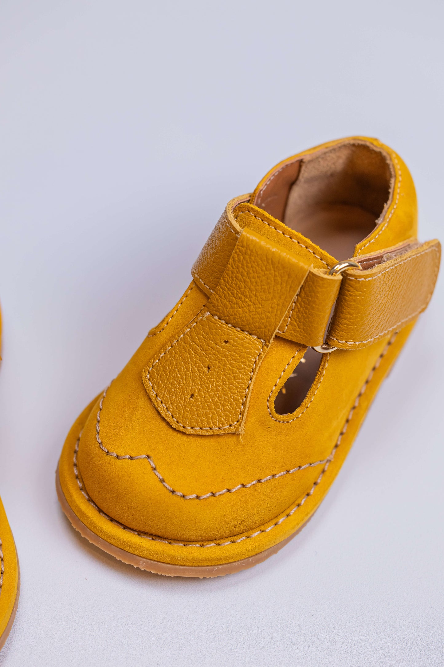Sapato Infantil Ananás Ben Sued Amarelo Mostarda