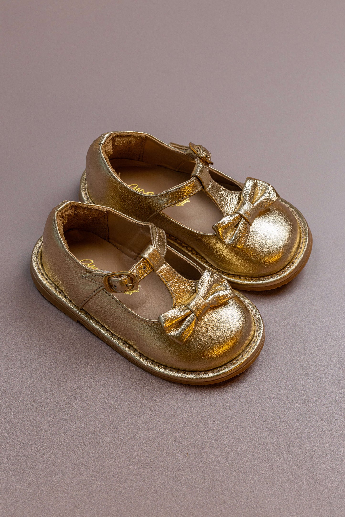 Sapato Infantil Ananás George Bow Couro Metalizado Ouro