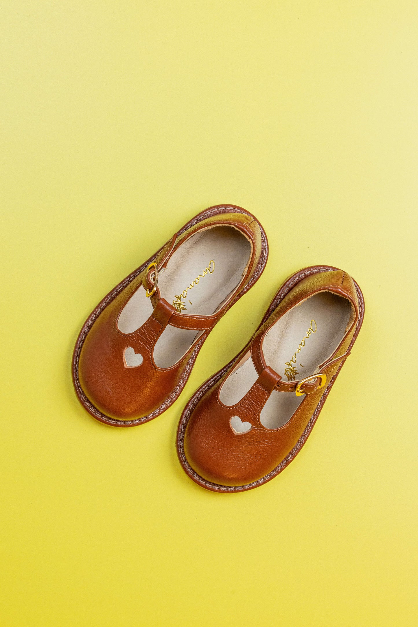 Sapato Infantil Ananás George Coracão Couro Caramelo