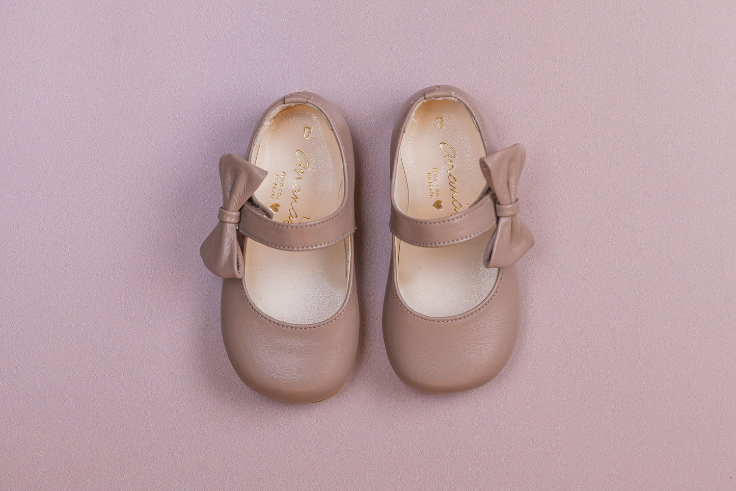 Sapato Infantil Ananás Jess Couro Fendi