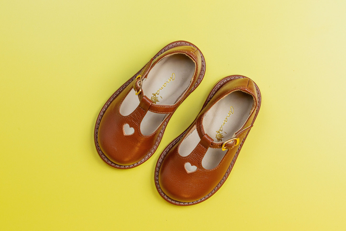 Sapato Infantil Ananás George Coracão Couro Caramelo