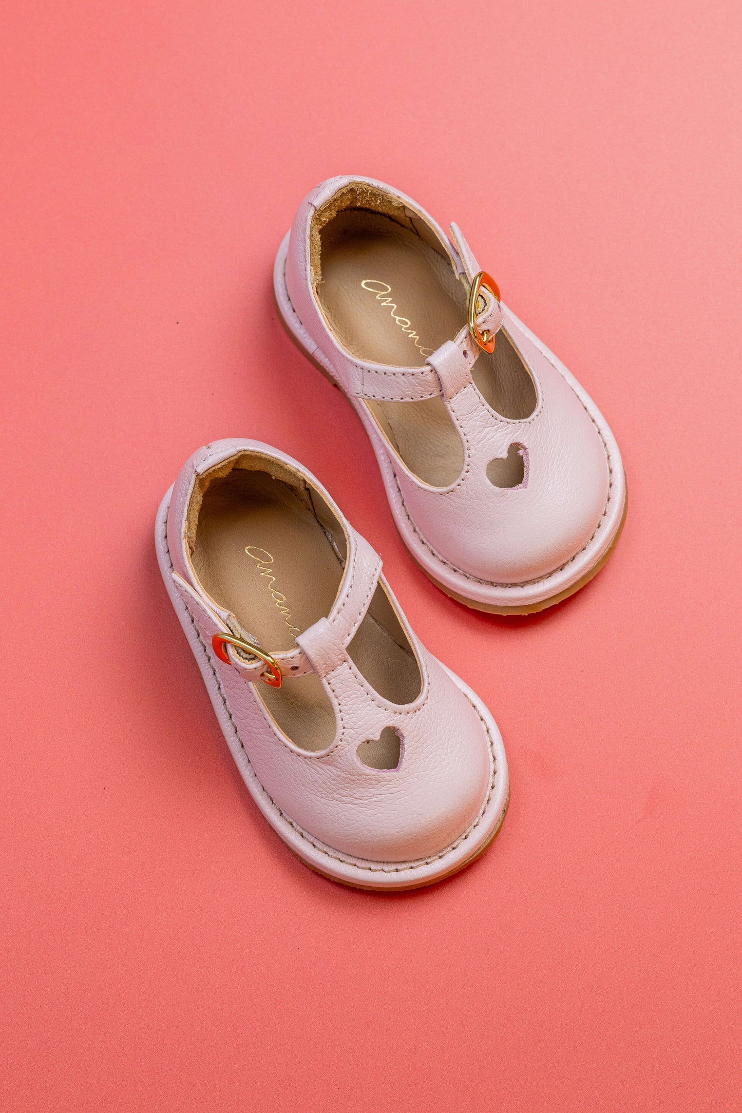 Sapato Infantil Ananás George Coracão Couro Rosa Bebê