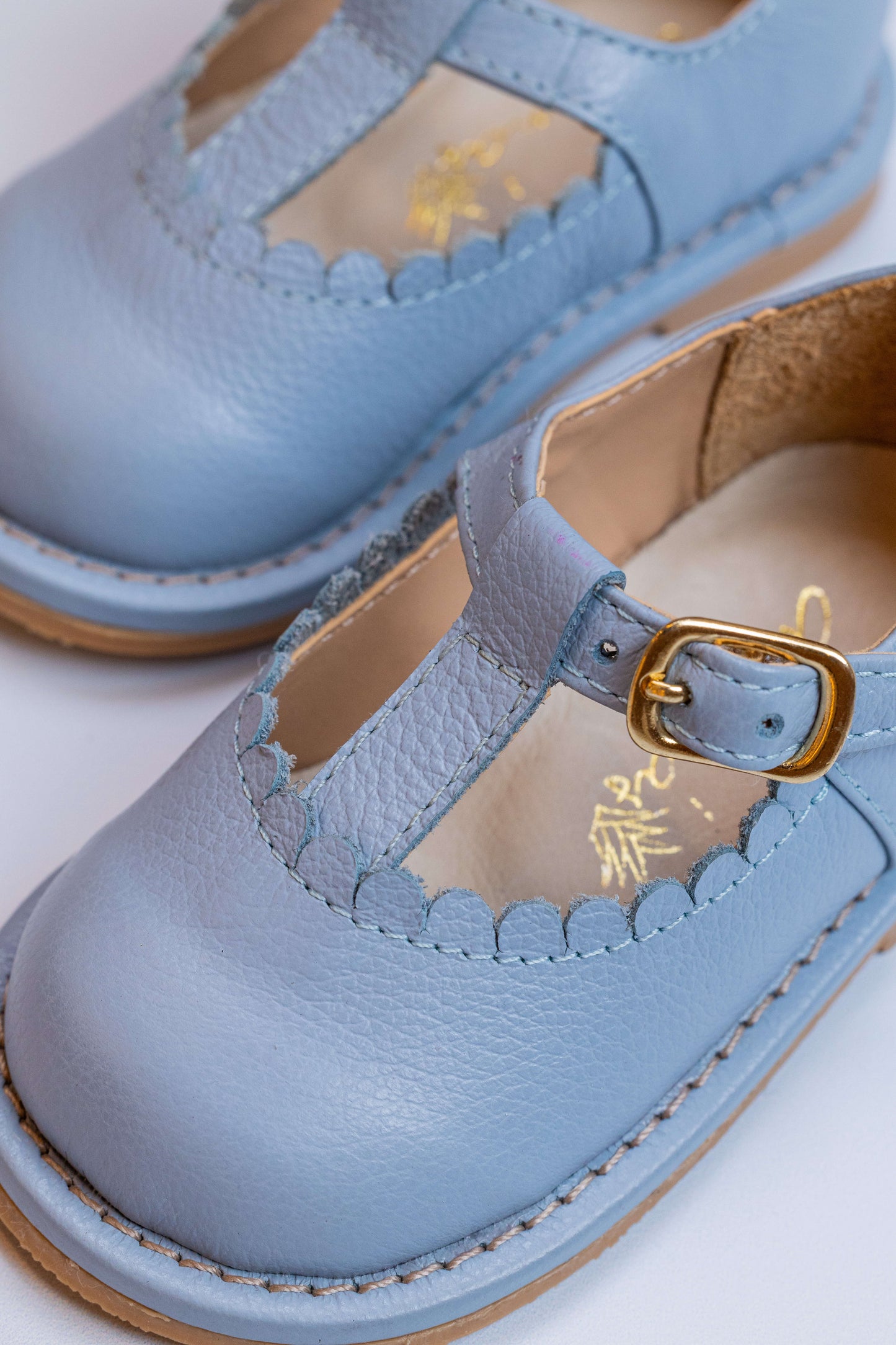 Sapato Infantil Ananás Carlotta Couro Azul Claro