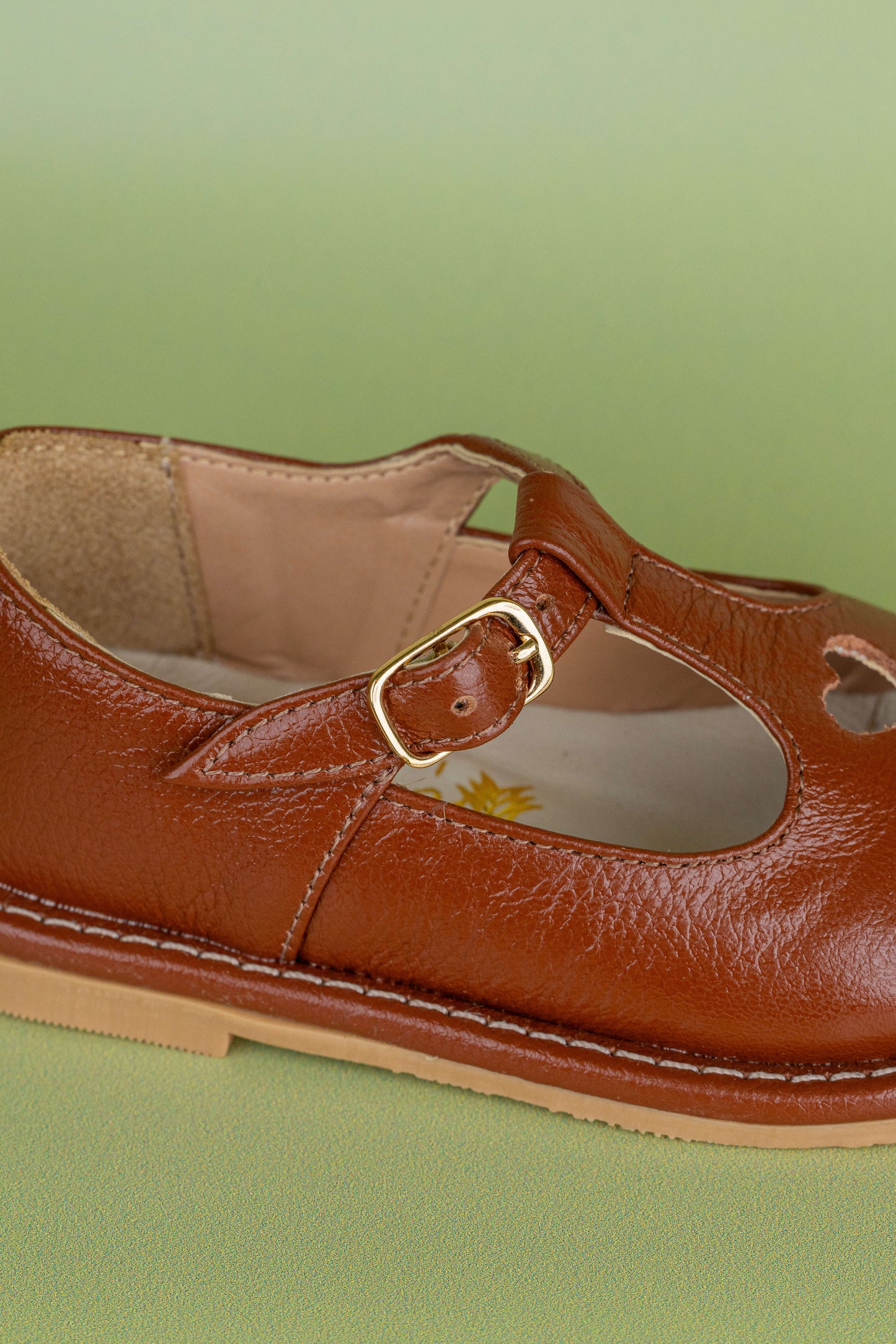 Sapato Infantil Ananás George Coracão Couro Caramelo