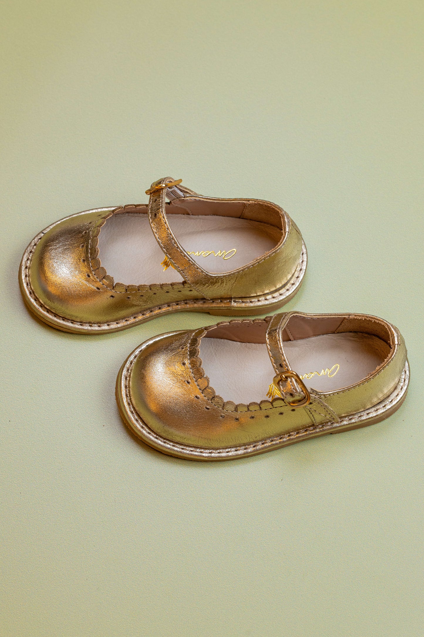 Sapato Infantil Ananás Charlotte Couro Metalizado Ouro
