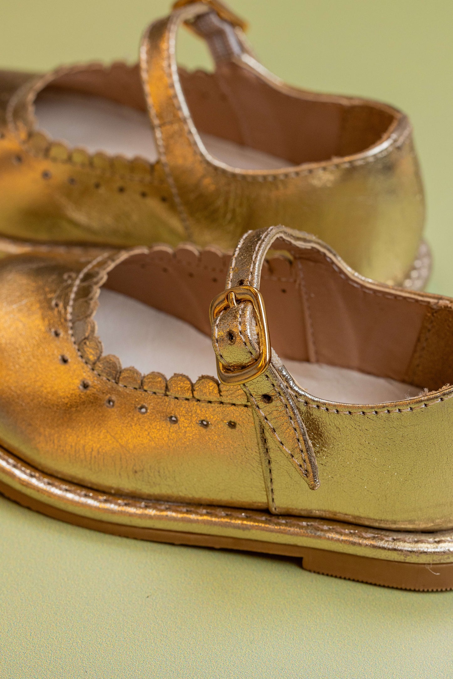 Sapato Infantil Ananás Charlotte Couro Metalizado Ouro