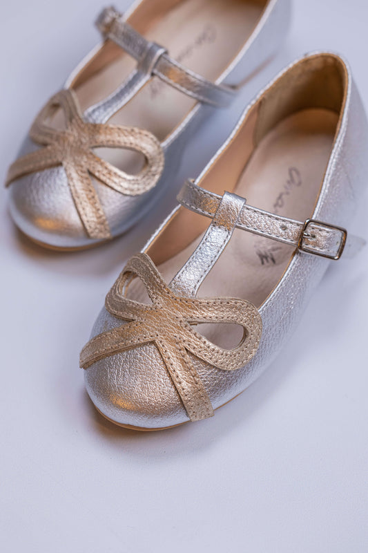 Sapatilha Infantil Ananás Boneca Olivia Bow Couro Metalizado Prata