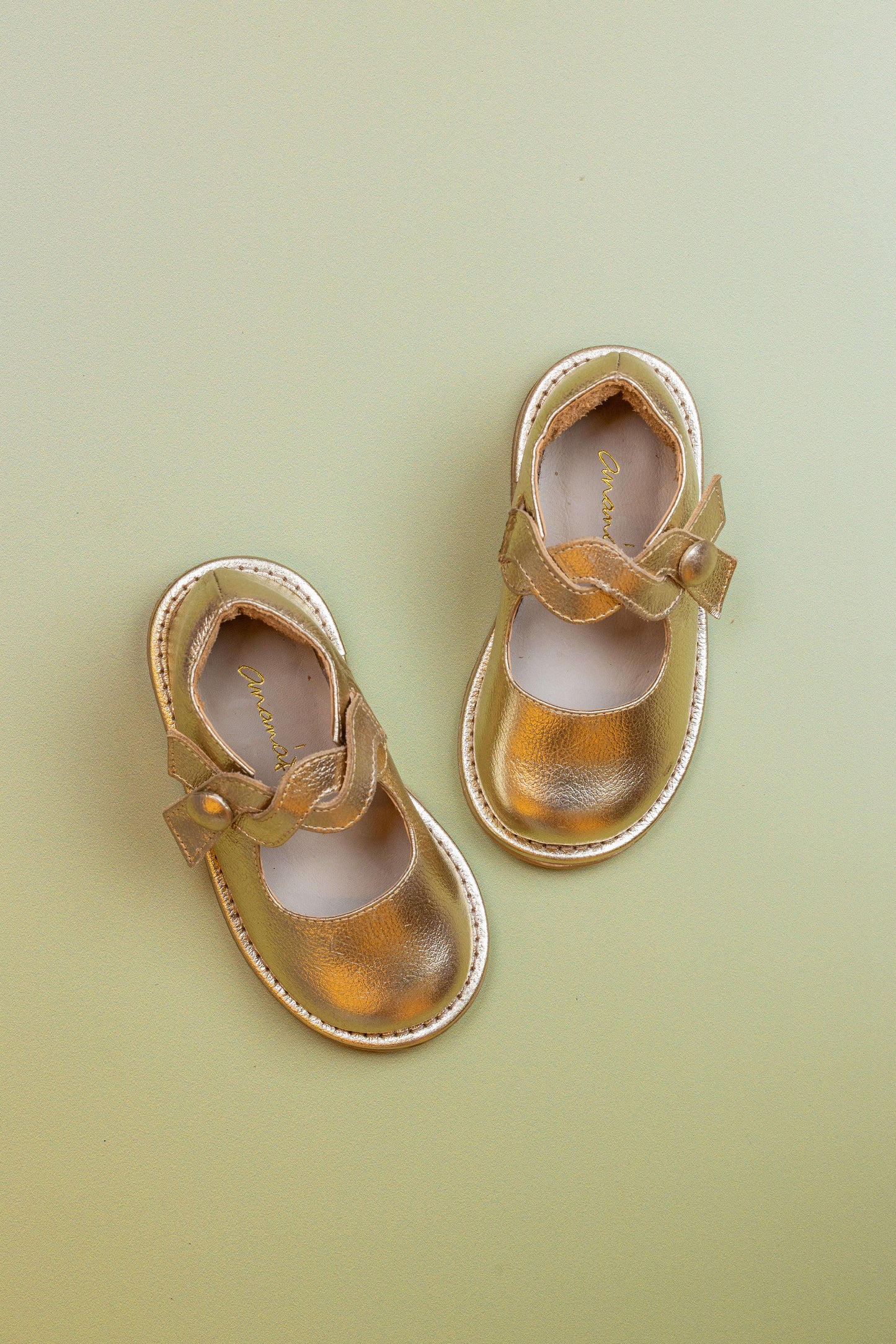 Sapato Infantil Ananás Julia Couro Ouro