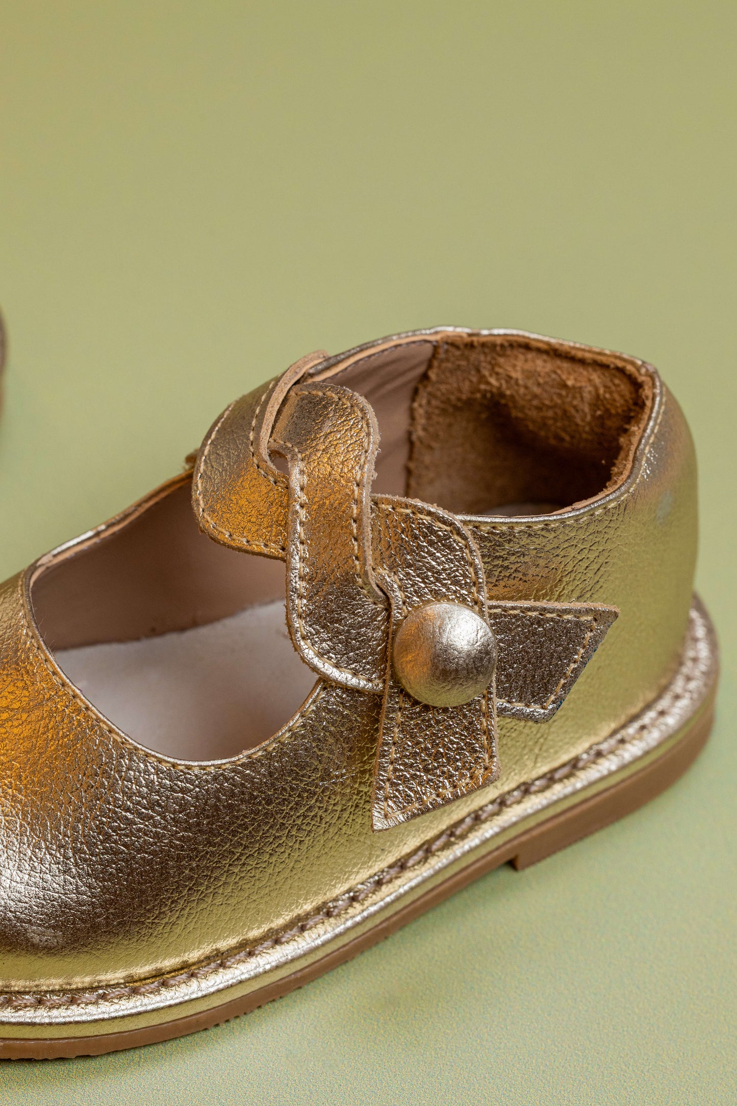 Sapato Infantil Ananás Julia Couro Ouro