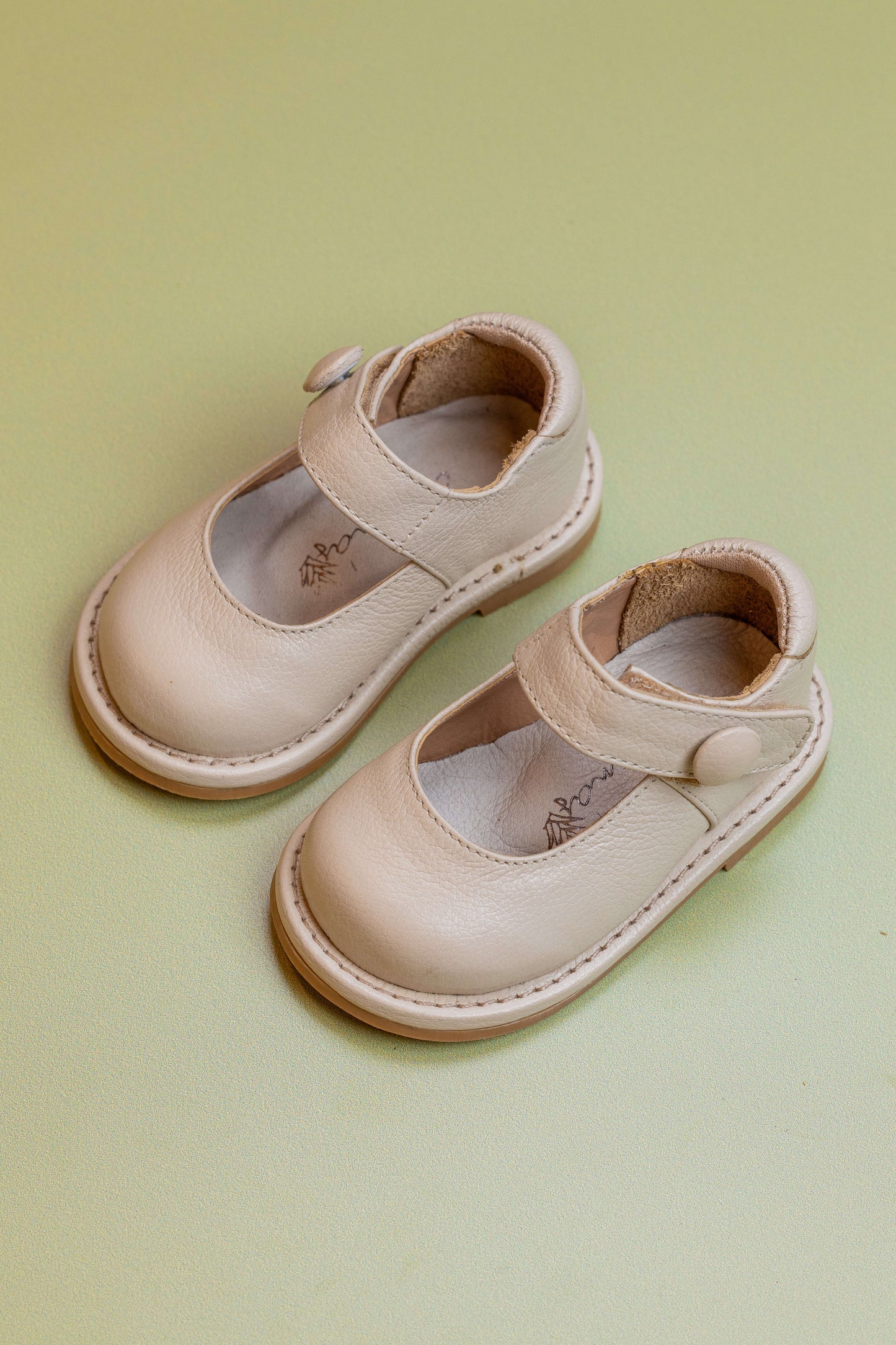 Sapato Infantil Ananás Olga Couro Marfim