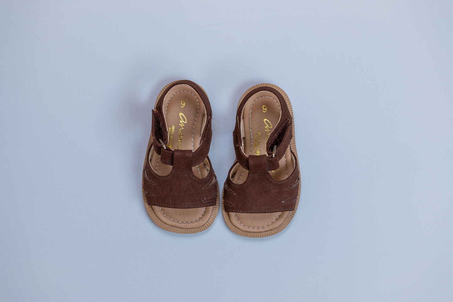 Sandália Infantil Ananás Léo Nobuck Café