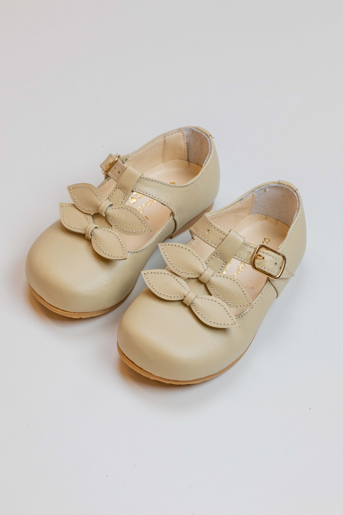 Sapato Infantil Ananás Sylvie Couro Marfim