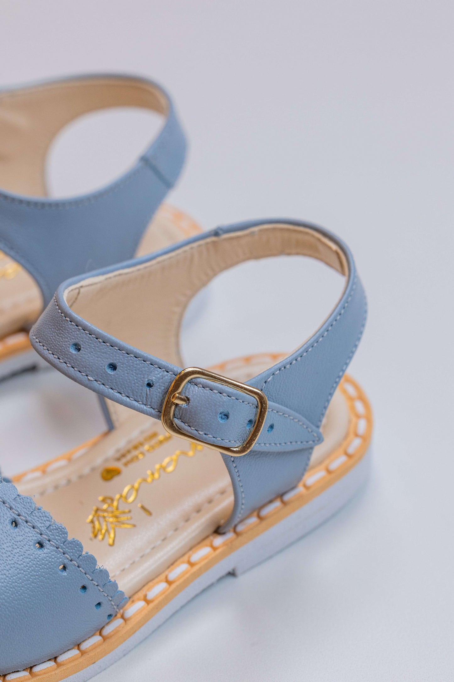 Sandália Infantil Ananás Fiorella Couro Azul Bebê