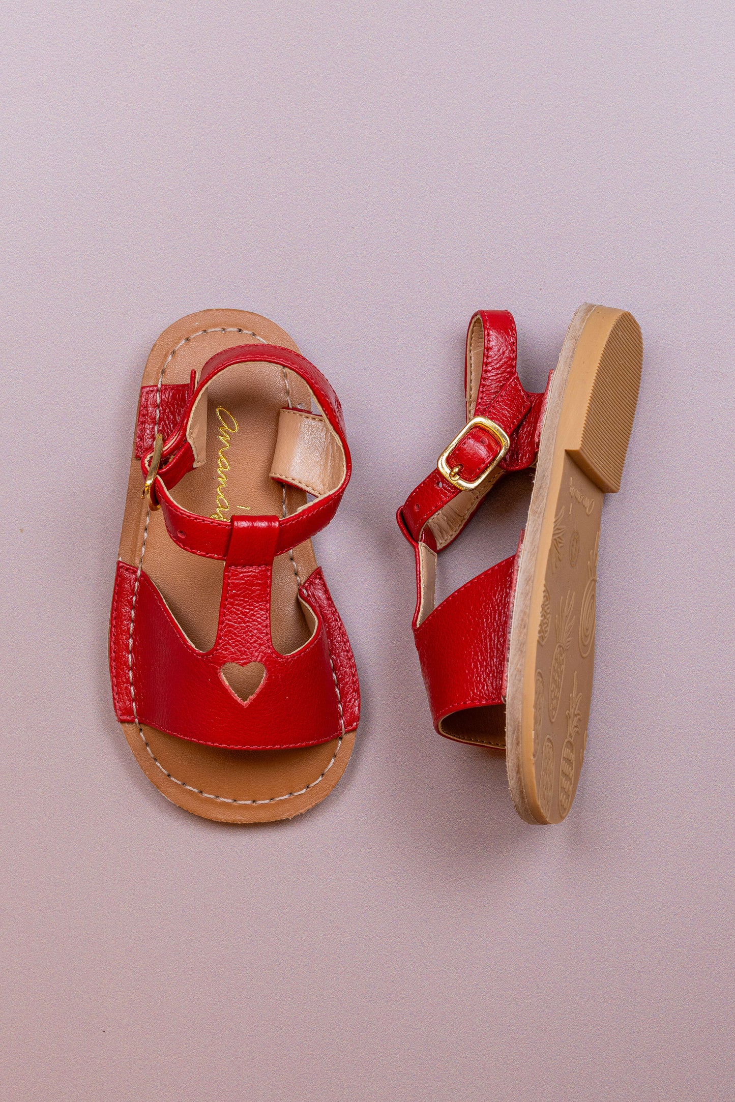 Sandália Infantil Ananás Lilly Coração Couro Vermelho