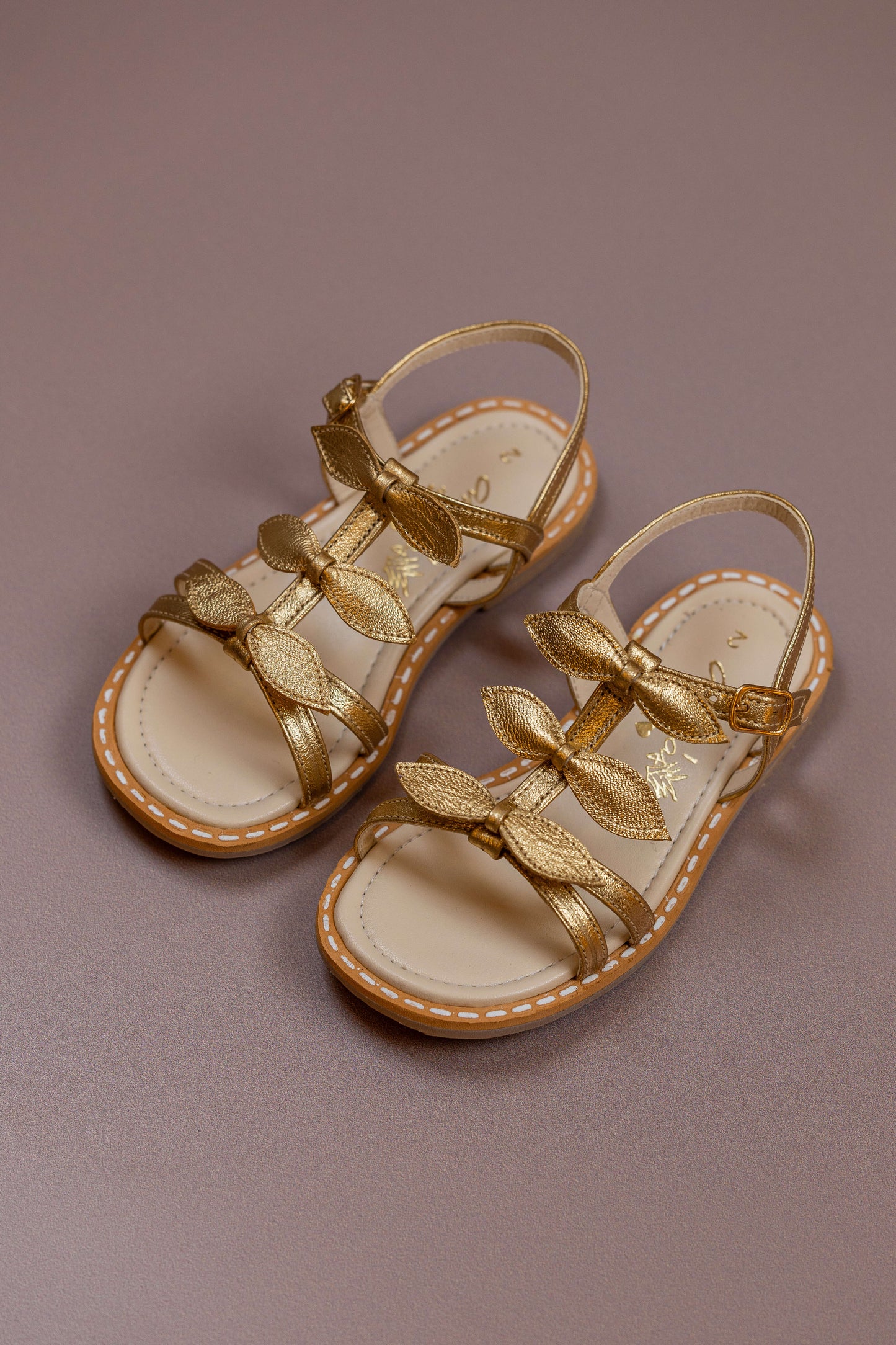 Sandália Infantil Ananás Sylvie Couro Dourado
