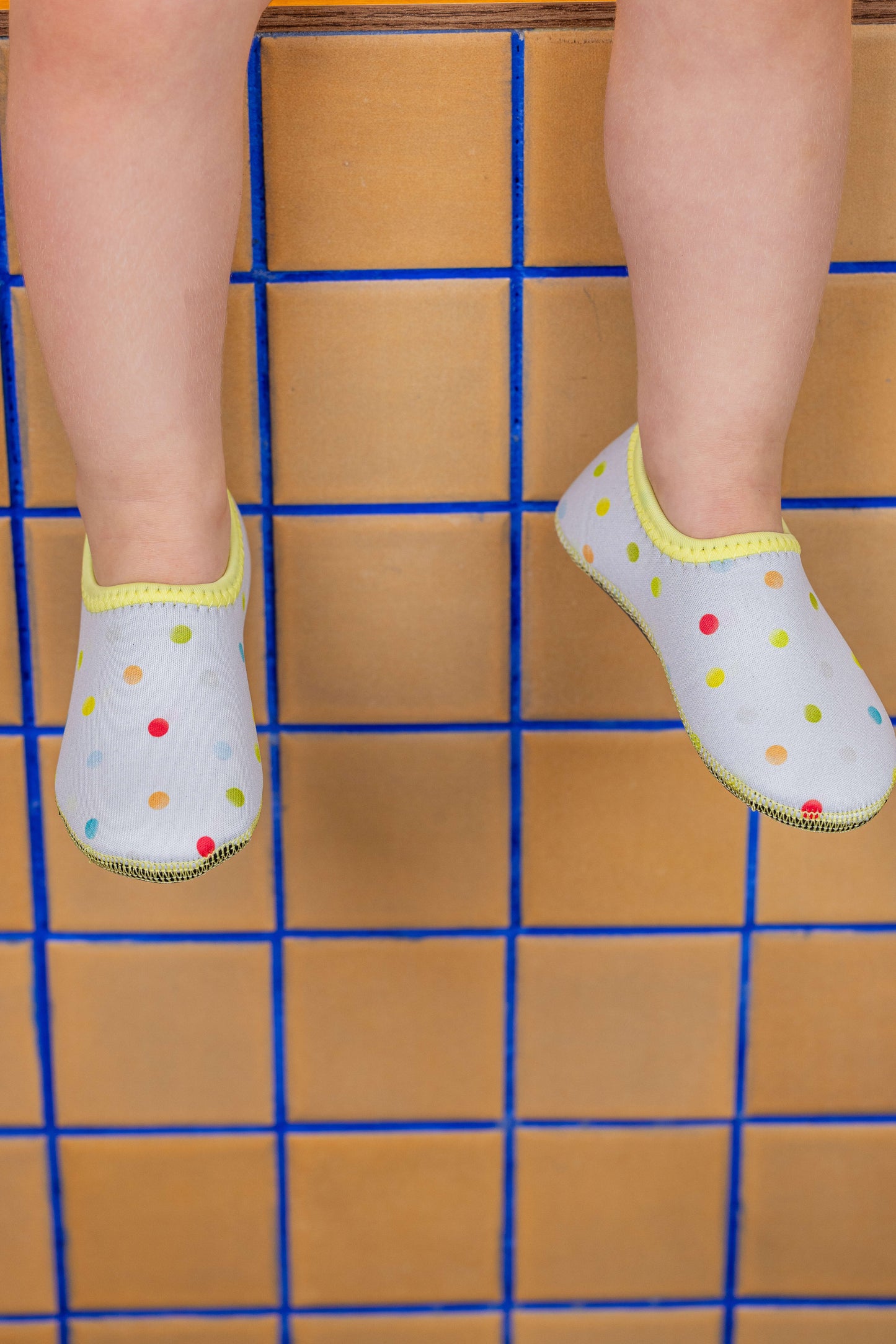 Sapato Infantil Ananás Kai Neoprene Bolinhas