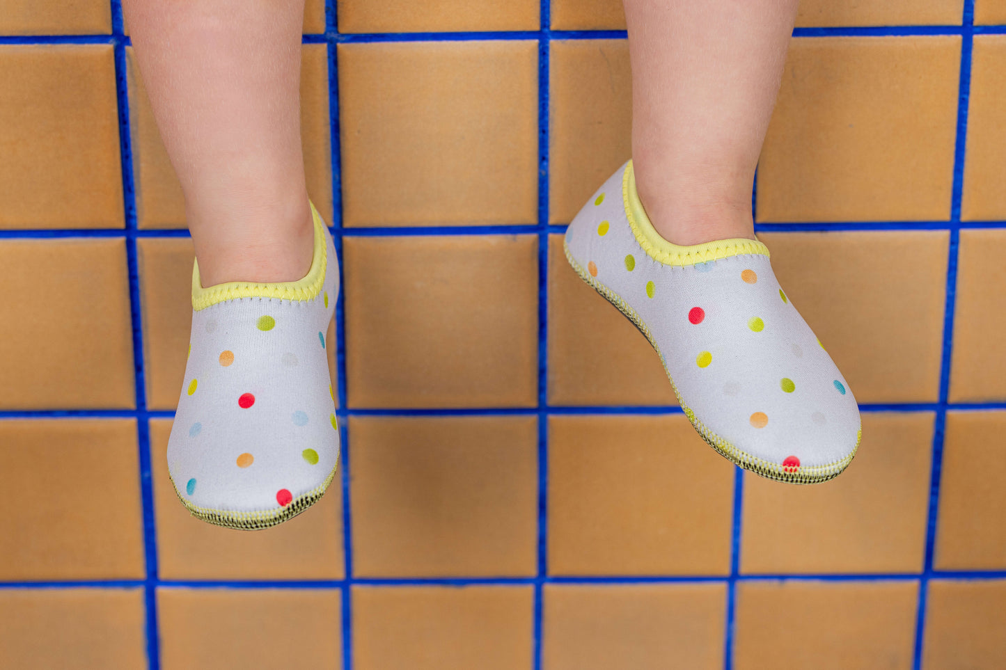 Sapato Infantil Ananás Kai Neoprene Bolinhas