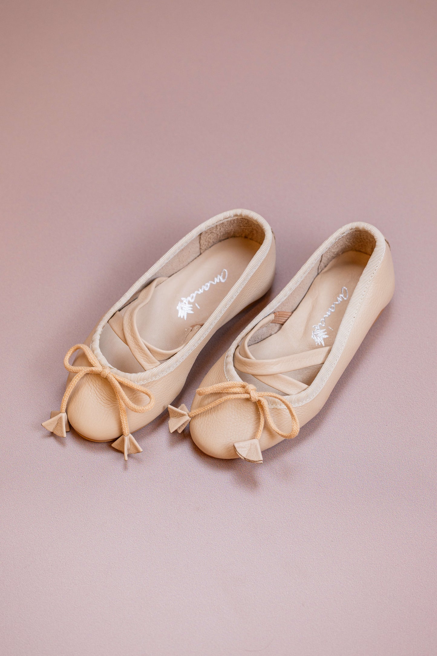 Sapatilha Infantil Ananás Bailarina Anna Couro Marfim