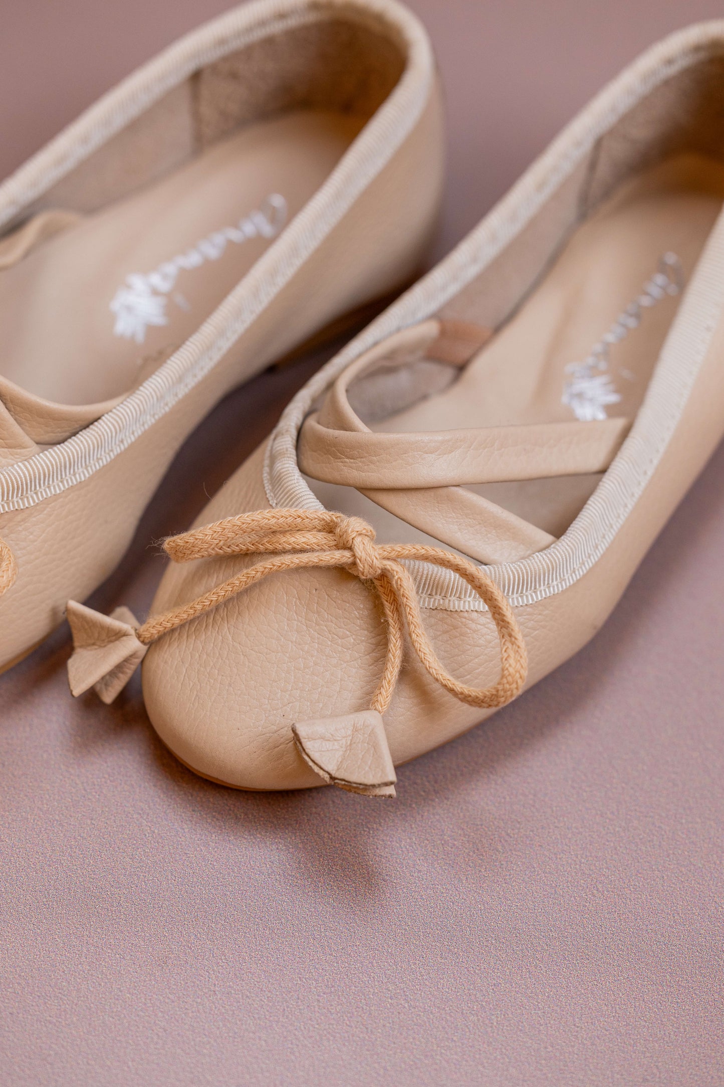 Sapatilha Infantil Ananás Bailarina Anna Couro Marfim