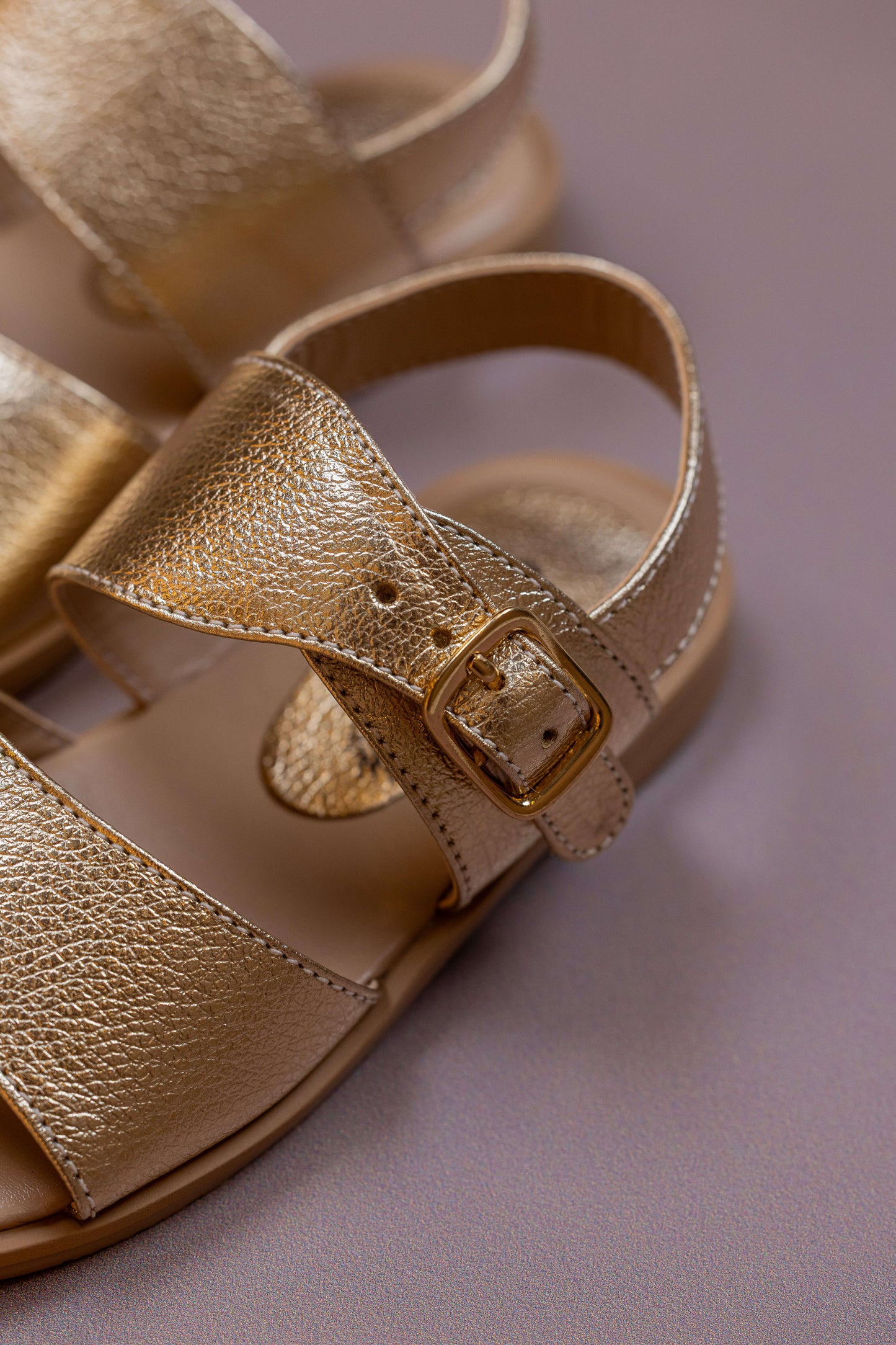 Sandália  Infantil Ananás Jo Couro Metalizado Ouro