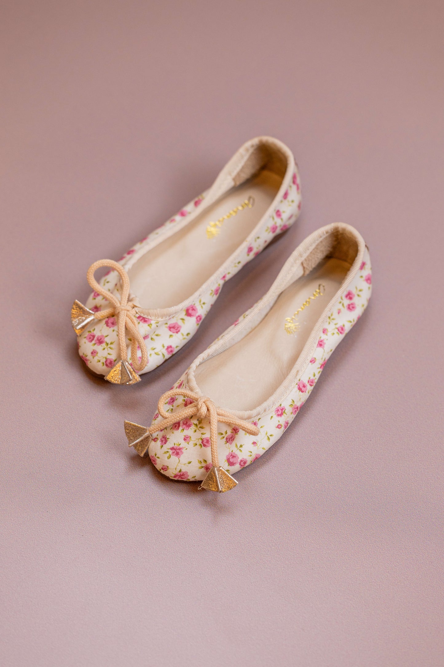 Sapatilha Infantil Ananás Bailarina Tecido Floral Rosa