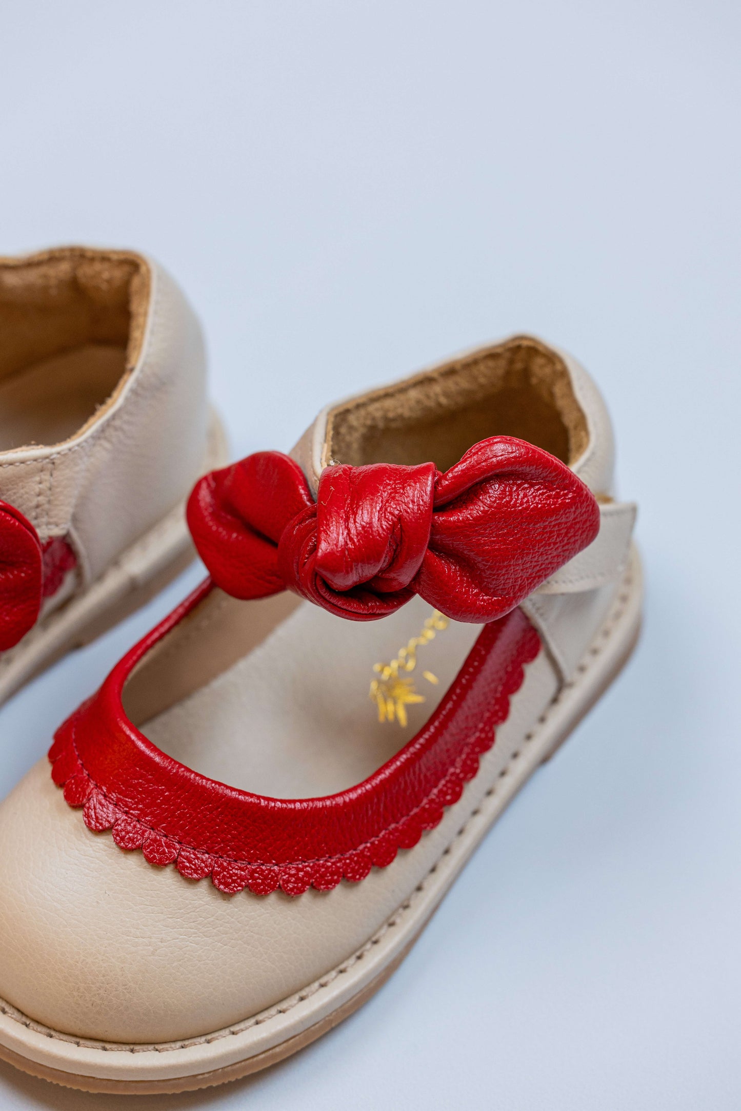 Sapato Infantil Ananás Violet Couro Marfim com Vermelho