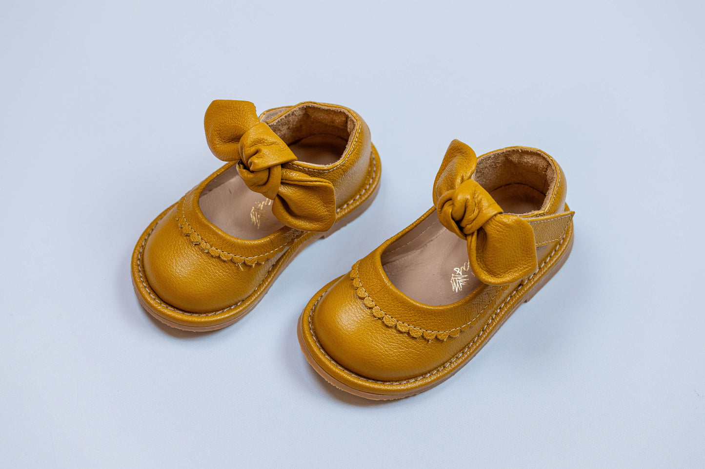 Sapato Infantil Ananás Violet Couro Mostarda