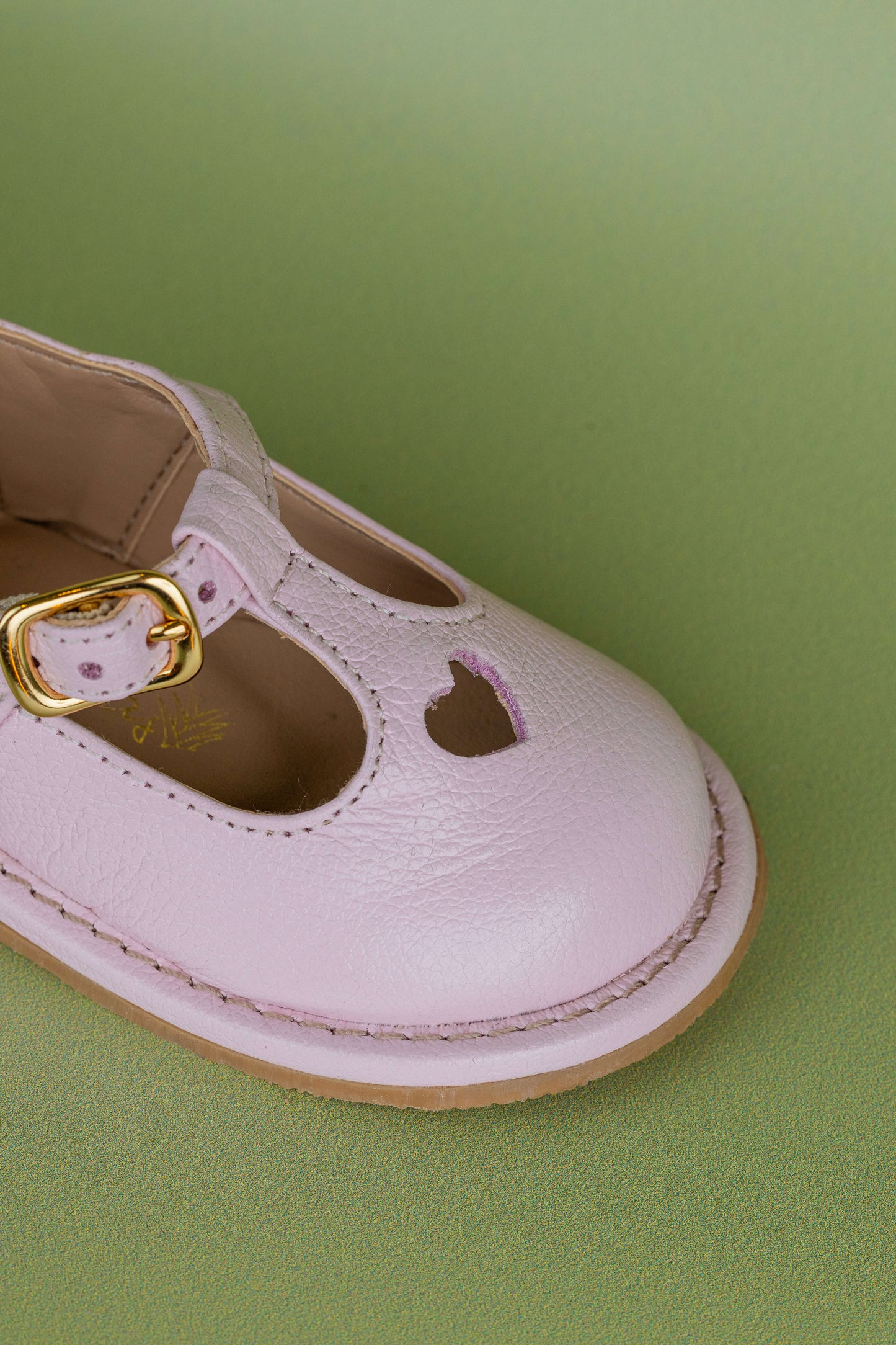 Sapato Infantil Ananás George Coracão Couro Rosa Bebê