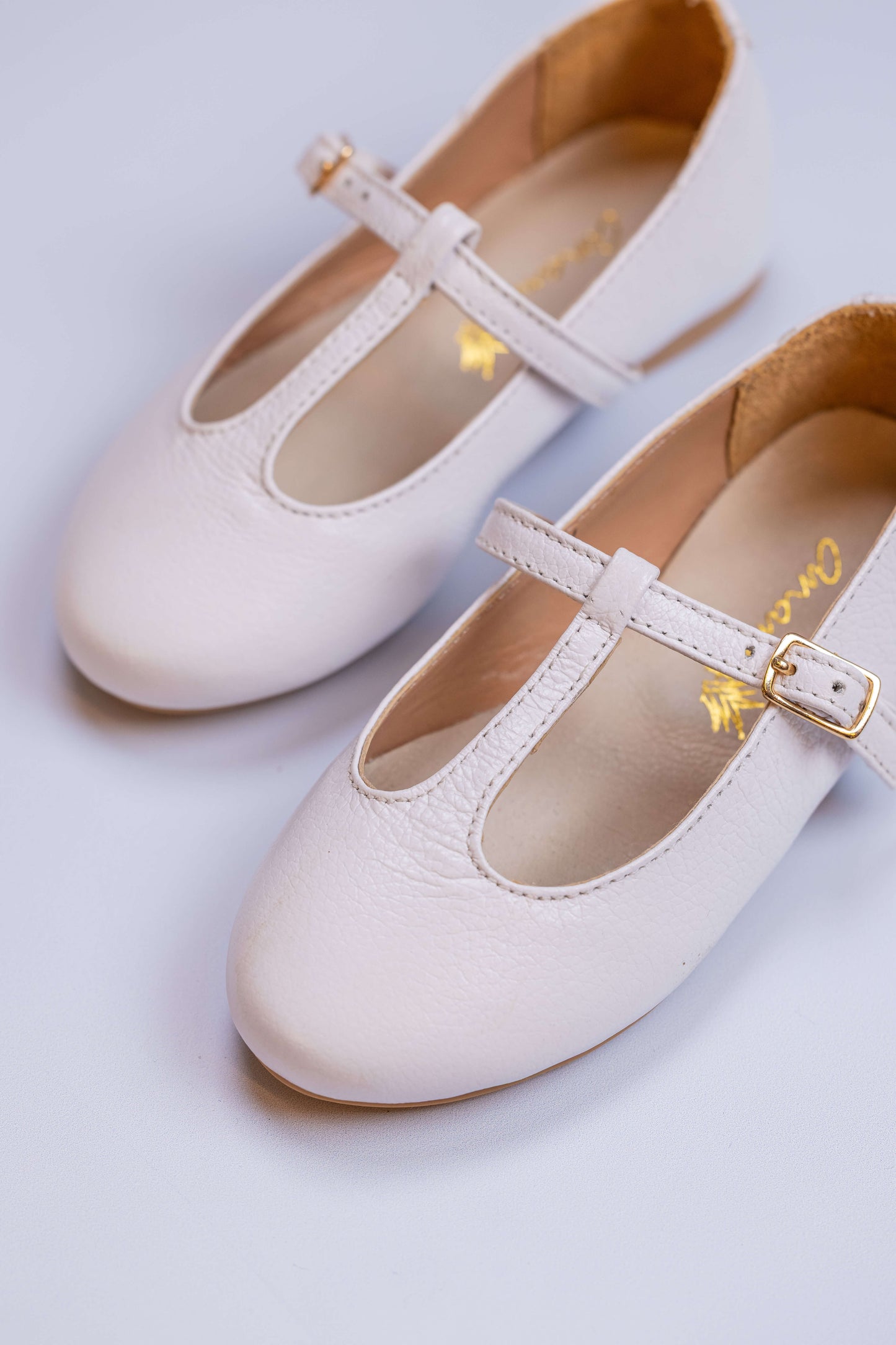 Sapatilha Infantil Ananás Boneca Olivia Couro Branco