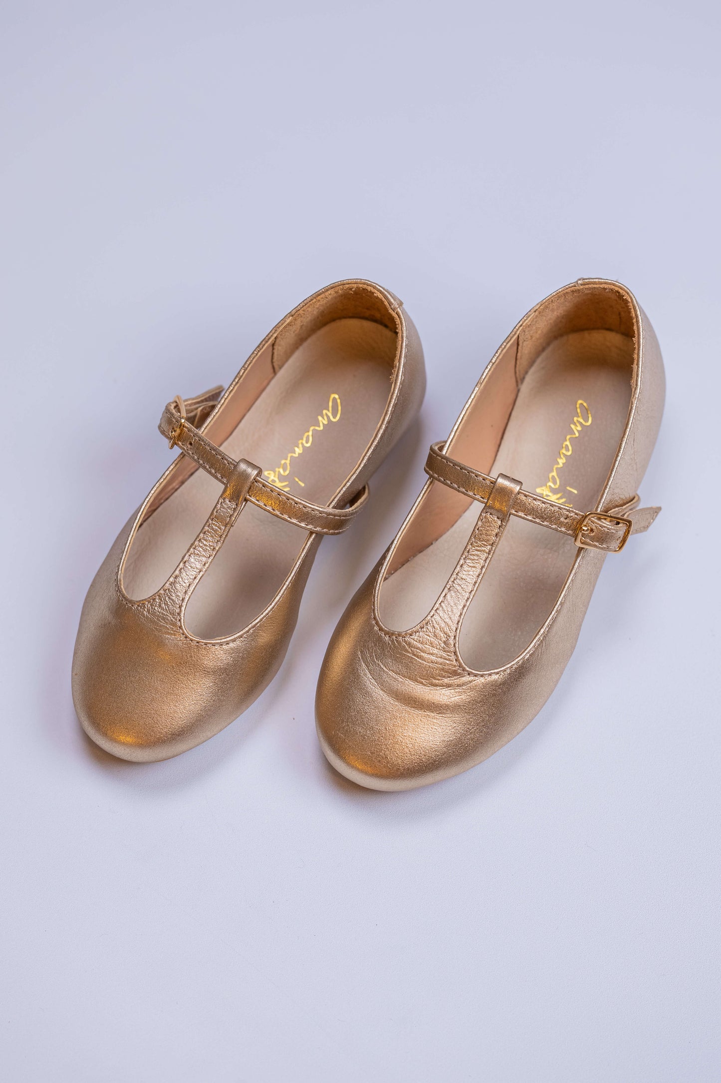 Sapatilha Infantil Ananás Boneca Olivia Couro Metalizado Ouro