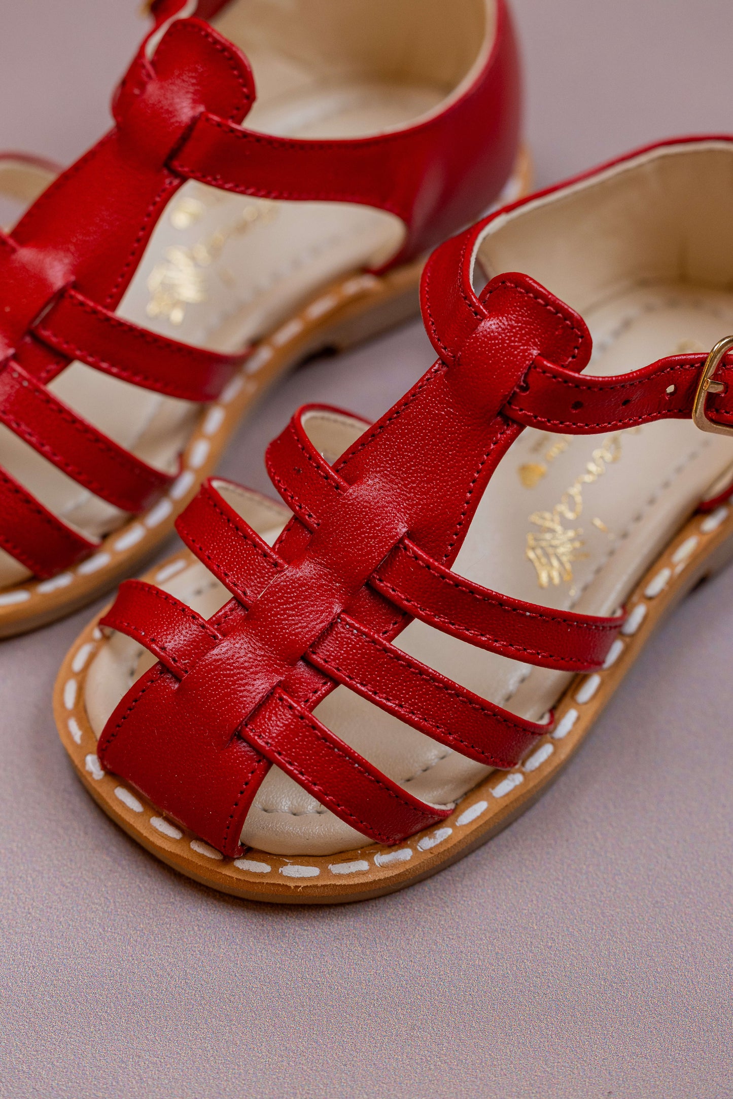 Sandália Infantil Ananás Amy Couro Vermelho