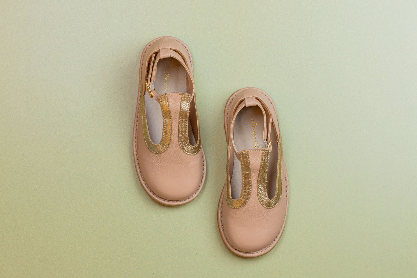 Sapato Infantil Ananás Diana Couro Bege com Ouro
