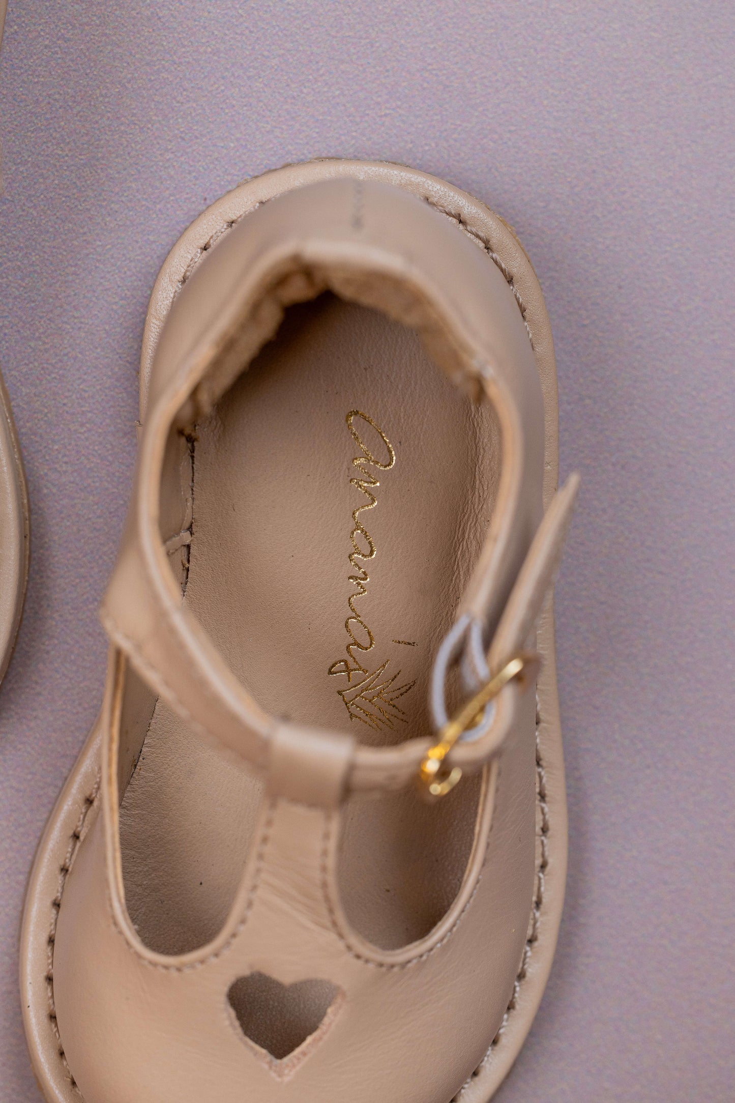 Sapato Infantil Ananás George Coracão Couro Bege