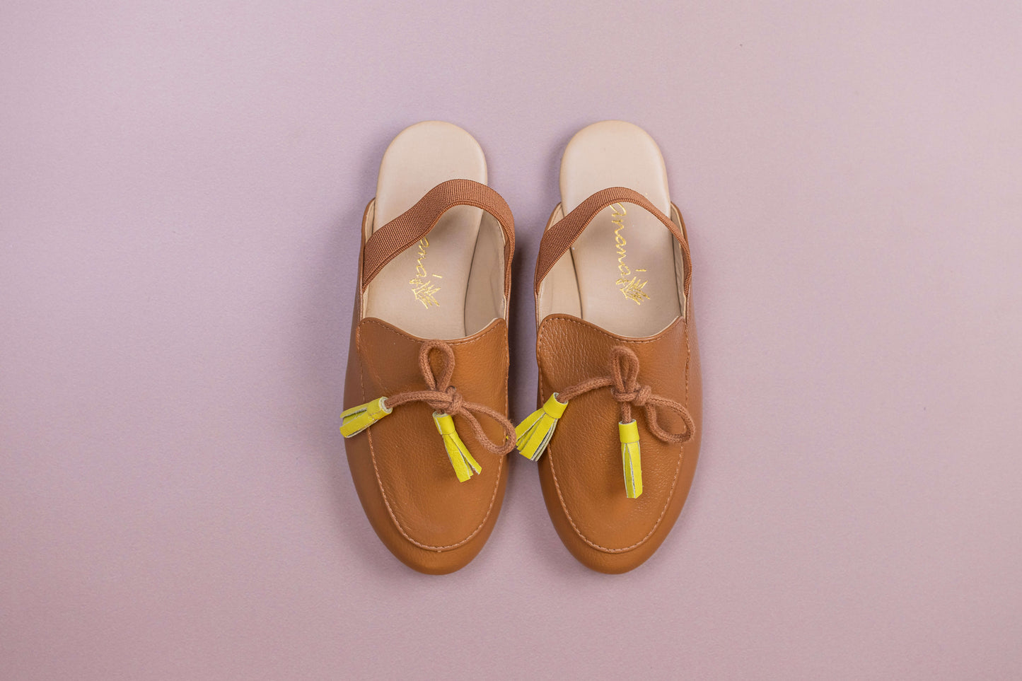 Mule Infantil Ananás Aida Couro Caramelo com Lima