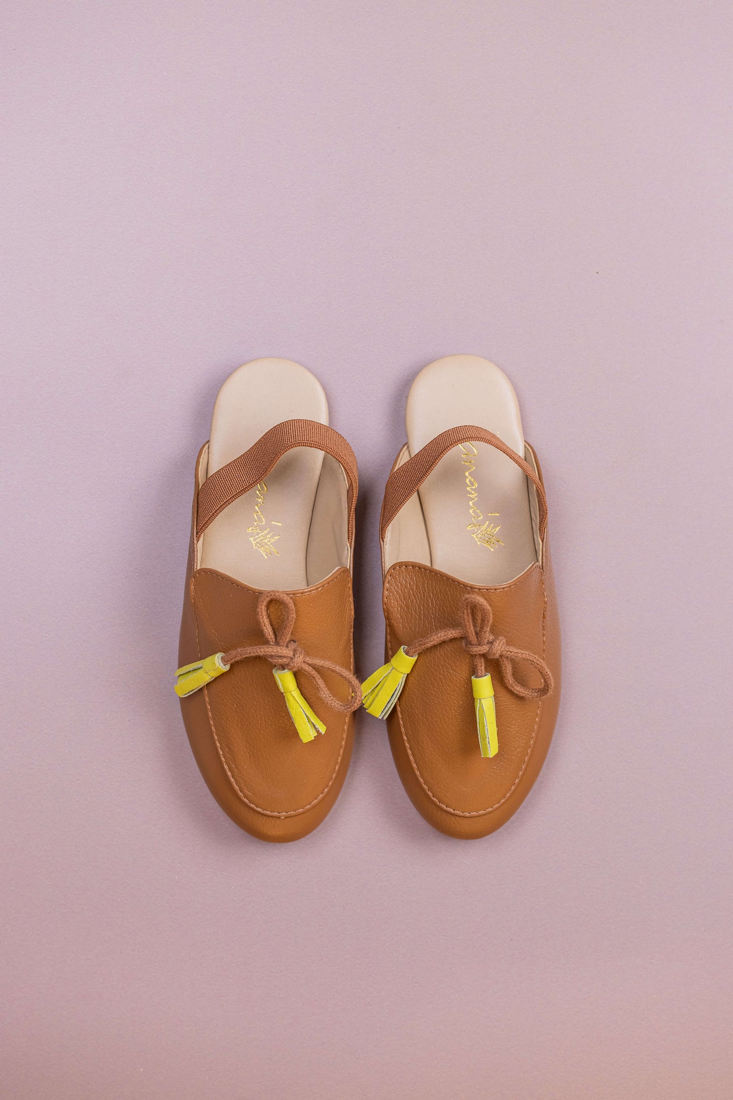 Mule Infantil Ananás Aida Couro Caramelo com Lima