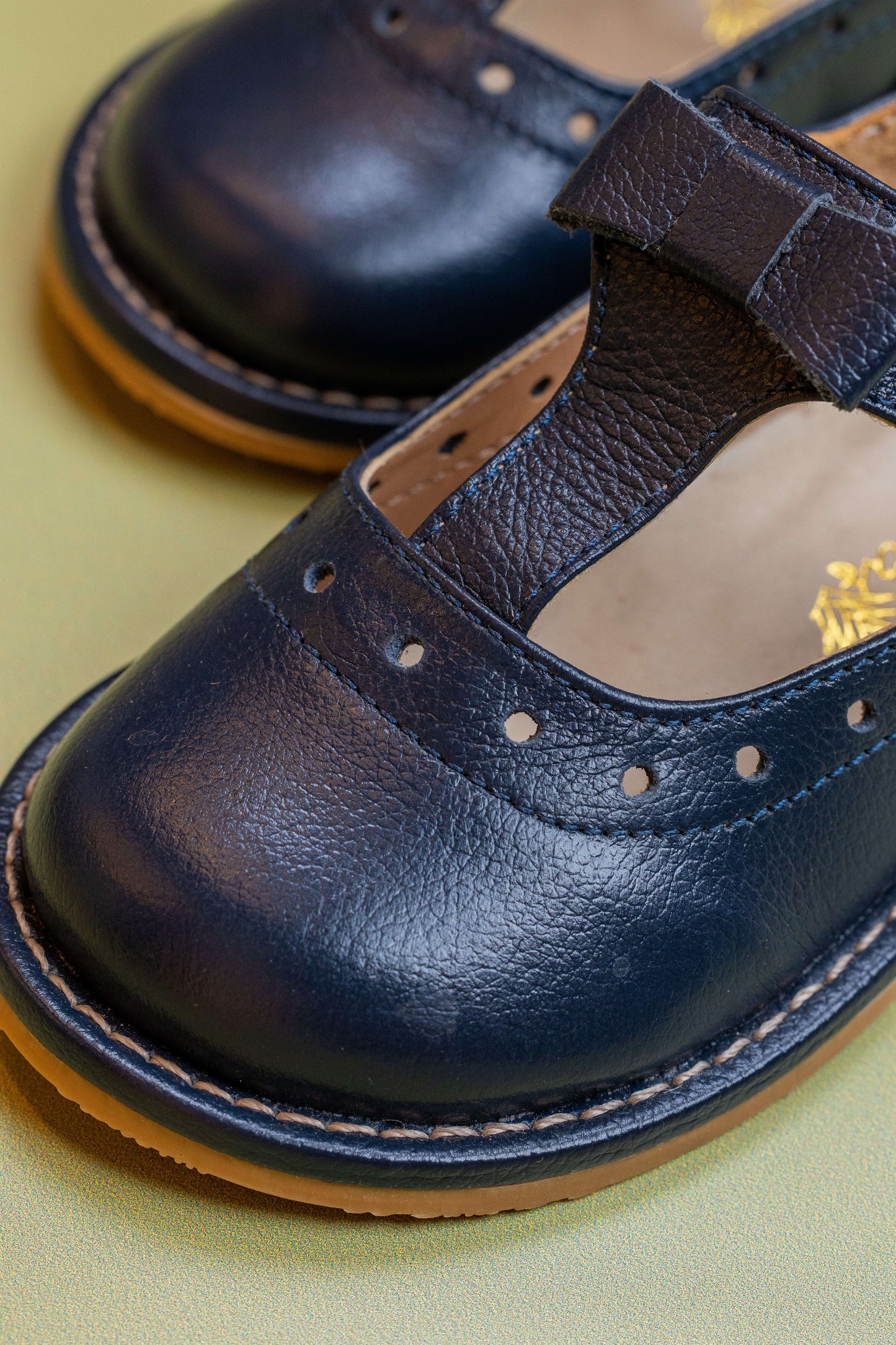 Sapato Infantil Ananás Daphne Couro Azul Marinho