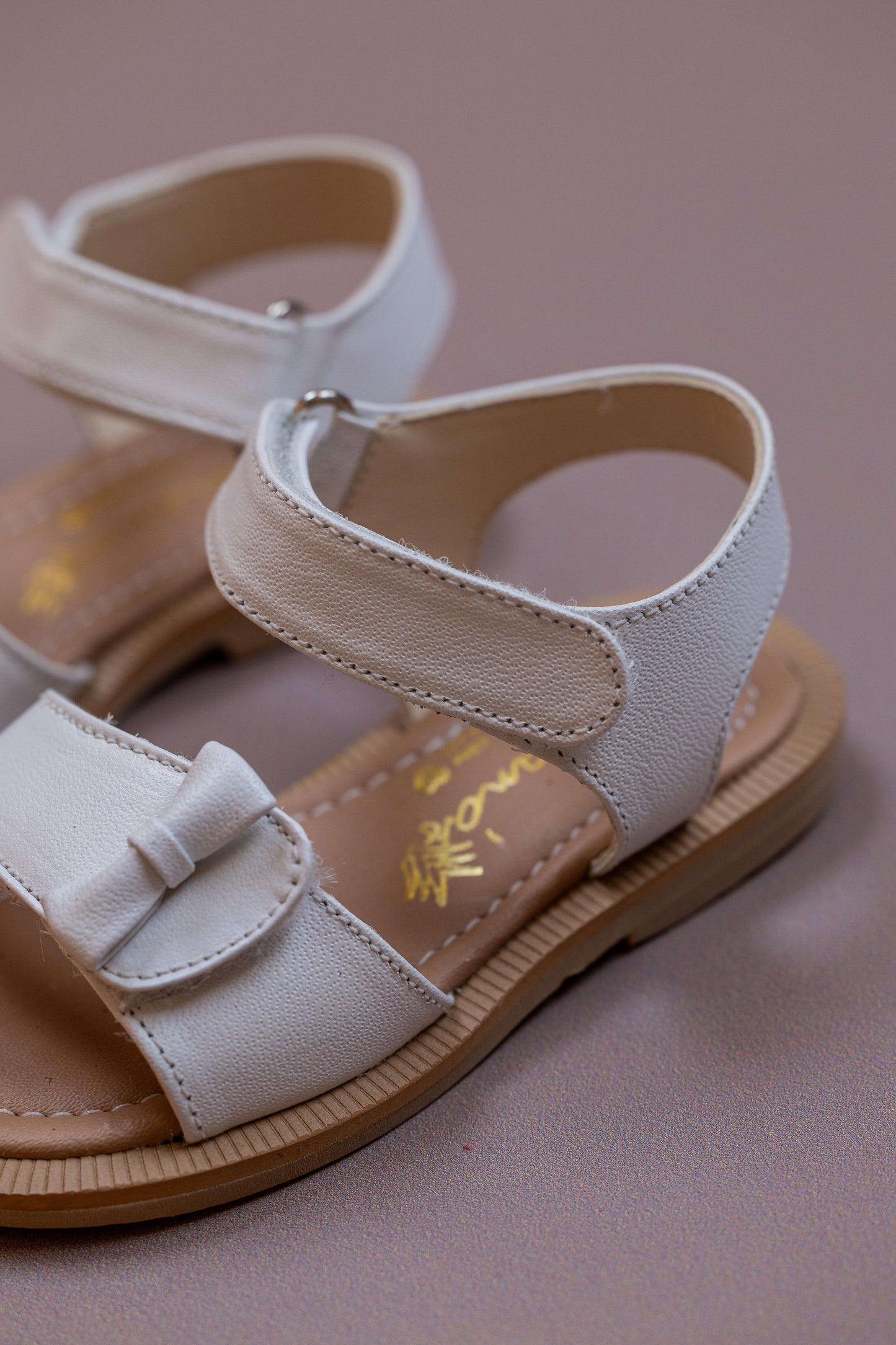Sandália Infantil Ananás Dani Bow Couro Branco