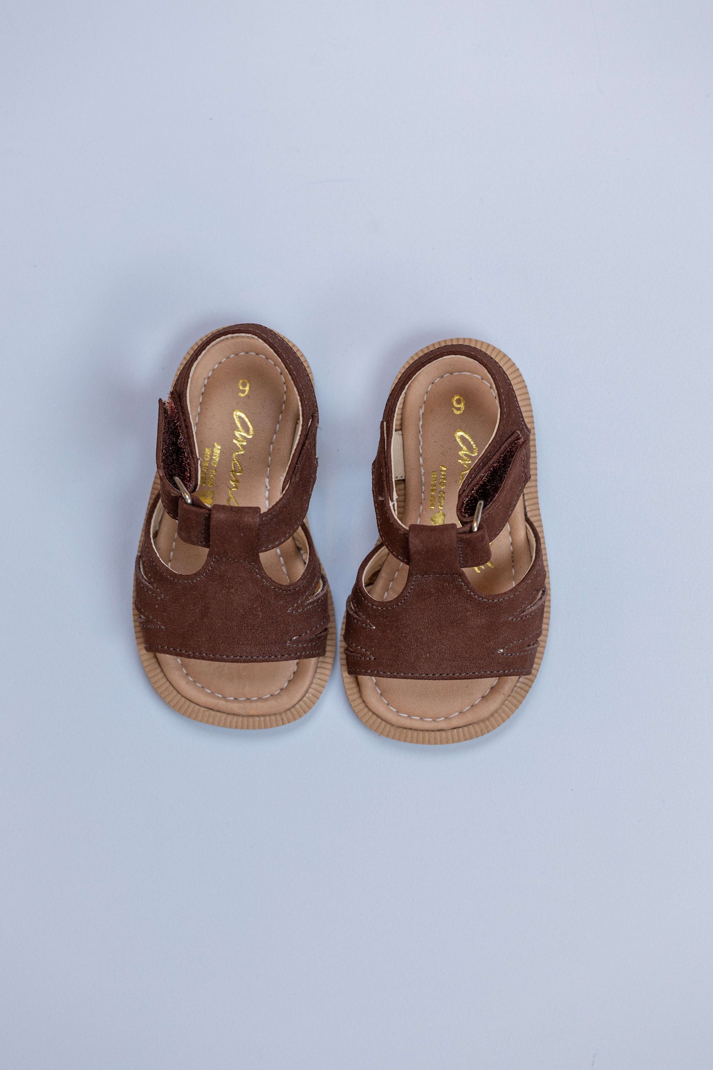 Sandália Infantil Ananás Léo Nobuck Café