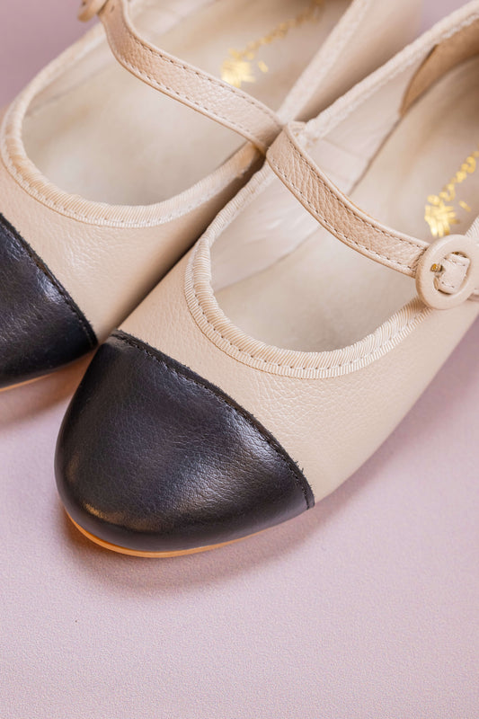 Sapatilha Infantil Ananás Amelie Couro Marfim com Preto