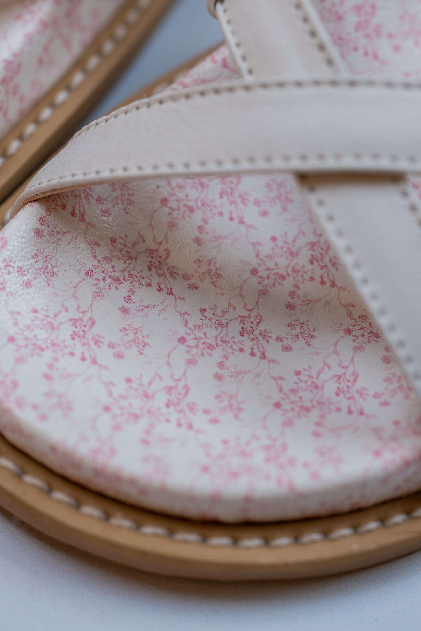 Papete Infantil Ananás Rosa Couro Branco