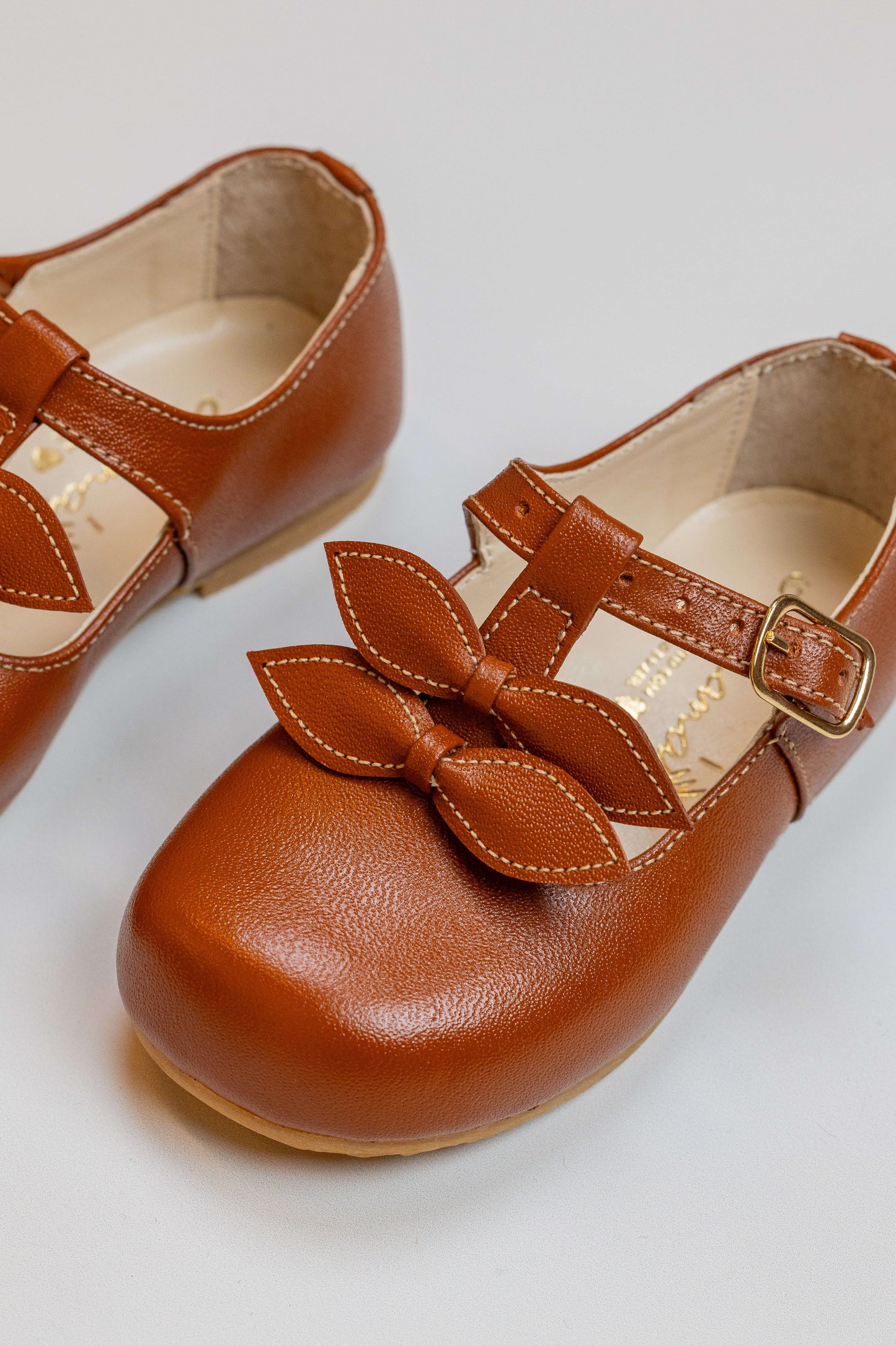 Sapato Infantil Ananás Sylvie Couro Caramelo