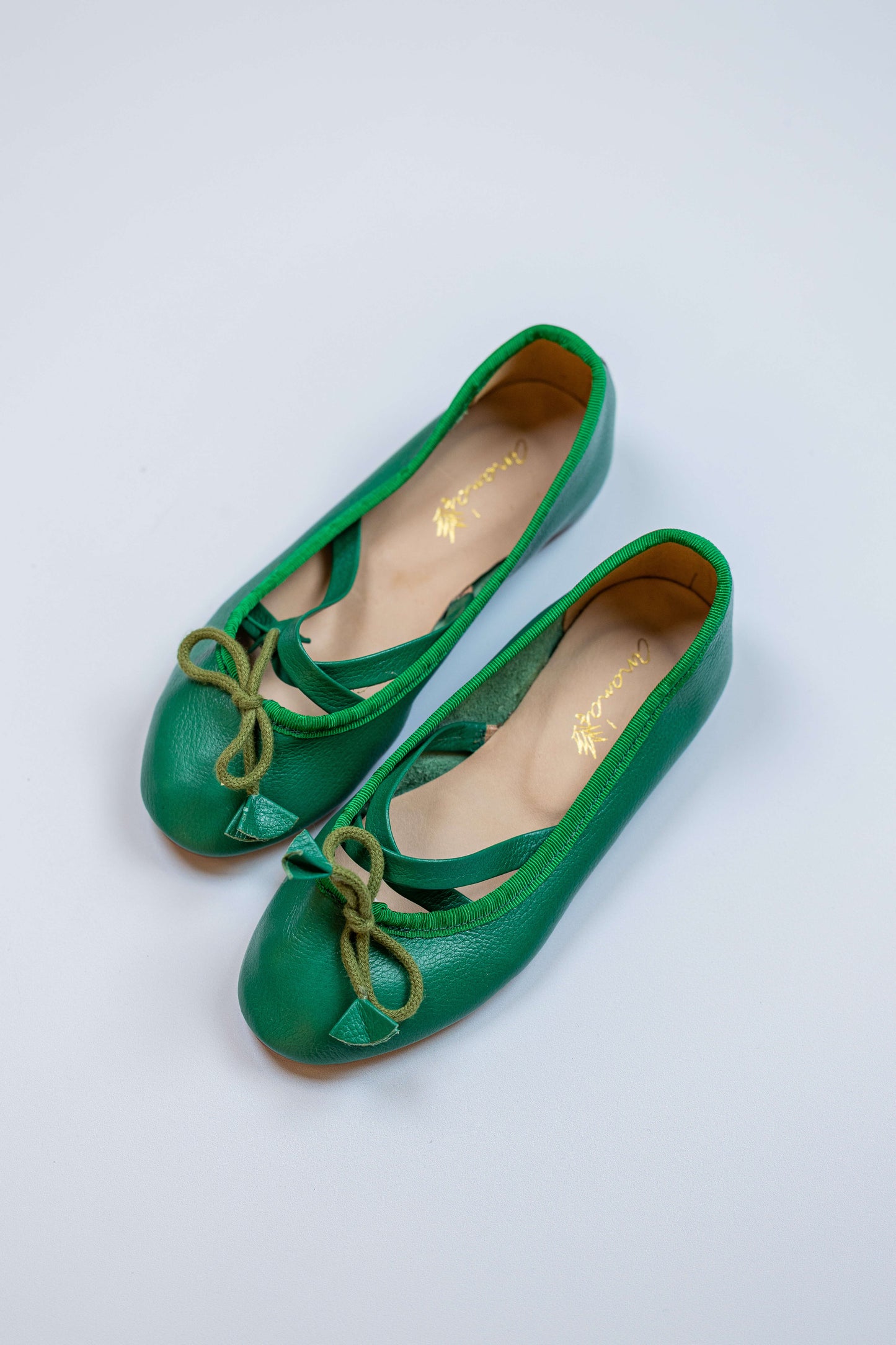 Sapatilha Infantil Ananás Bailarina Anna Couro Verde Esmeralda