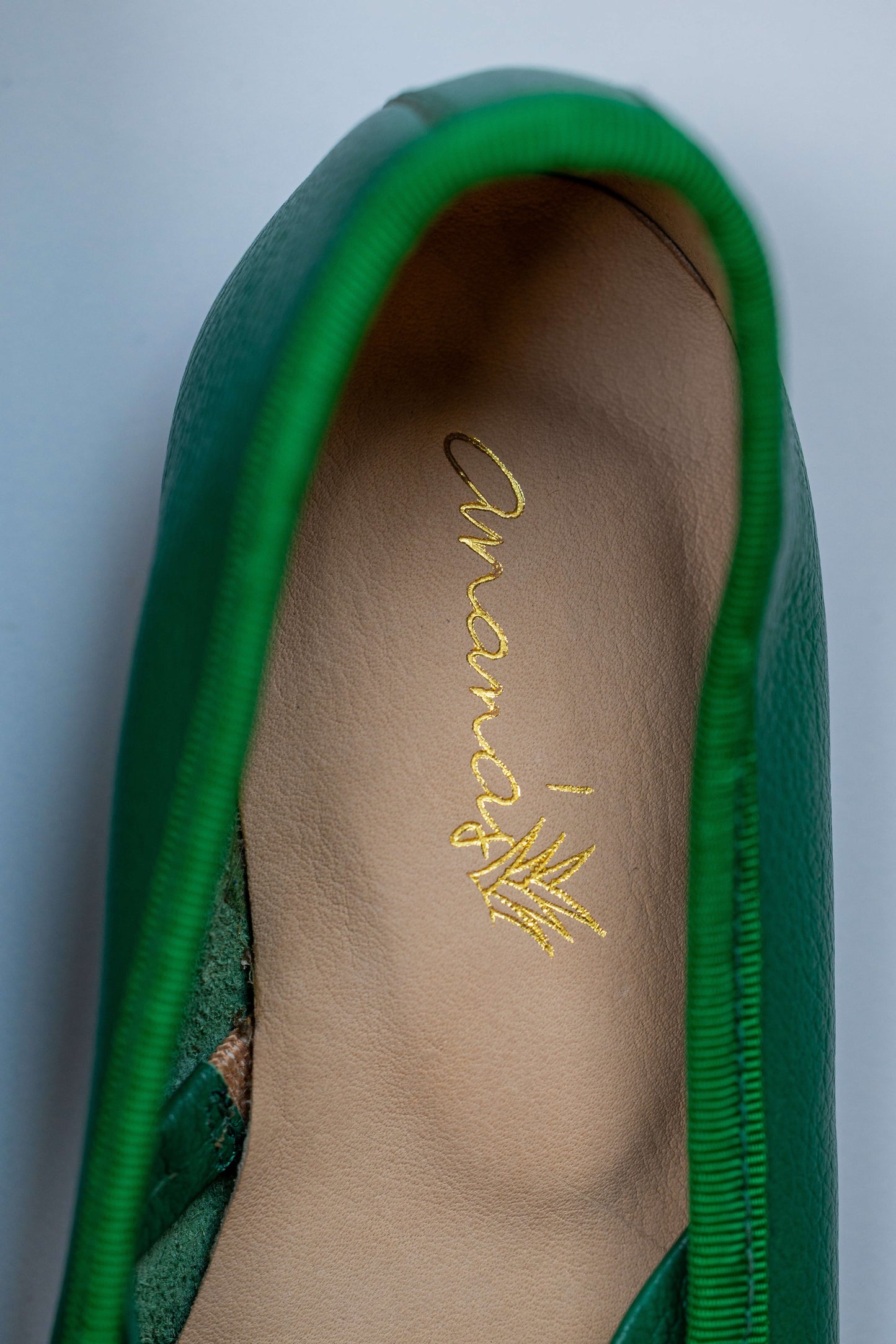 Sapatilha Infantil Ananás Bailarina Anna Couro Verde Esmeralda