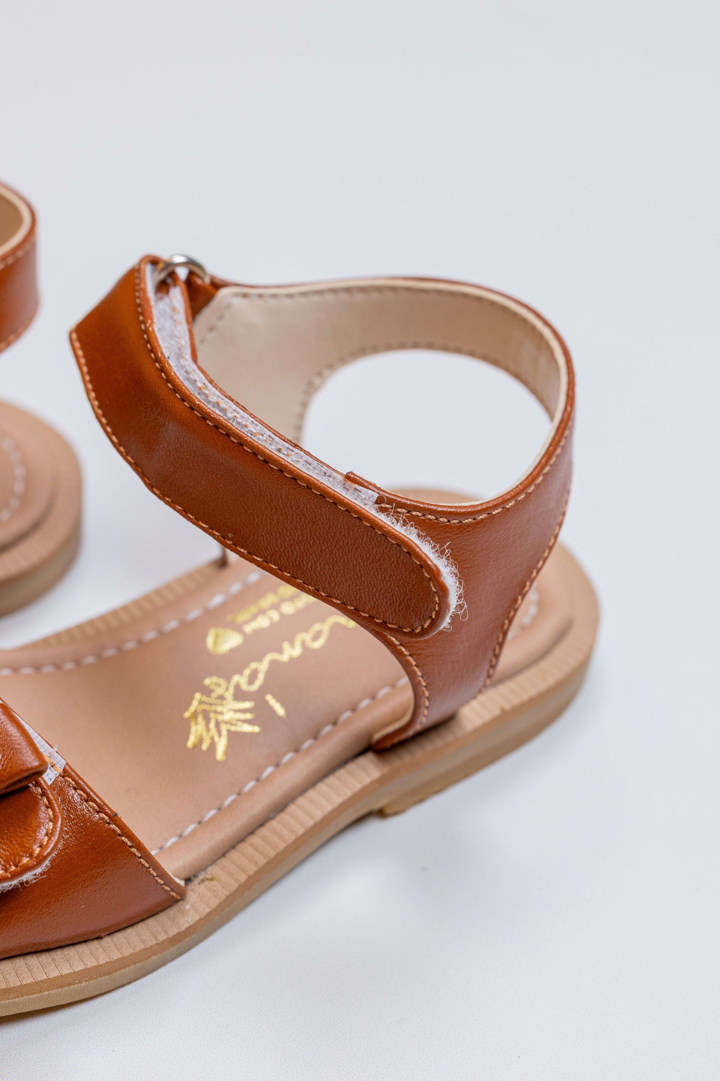 Sandália Infantil Ananás Dani Bow Couro Caramelo